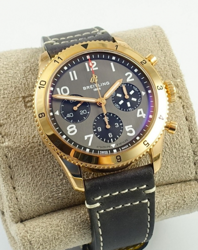Breitling Classic Avi Chronograph 42 P-51 Mustang Rosegold R233801A1B1X1