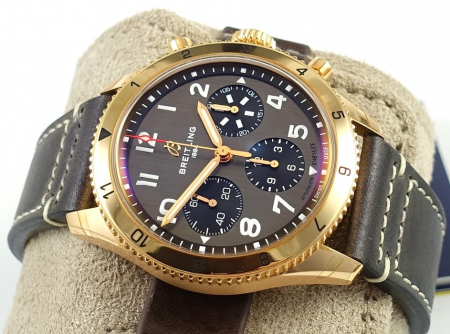 Breitling Classic Avi Chronograph 42 P-51 Mustang Rosegold R233801A1B1X1