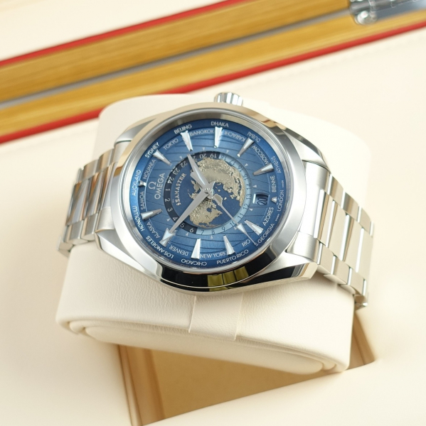 Omega Seamaster Aqua Terra Worldtimer Summer Blue 220.10.43.22.03.002