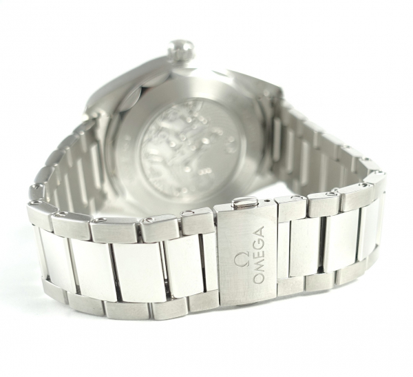 Omega Seamaster Aqua Terra Worldtimer Summer Blue 220.10.43.22.03.002